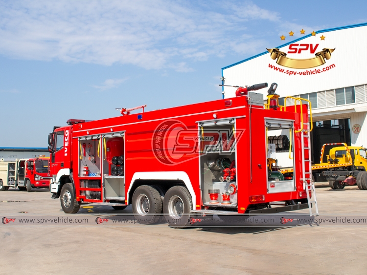 Dry Powder Water Foam Fire Truck IVECO - LB